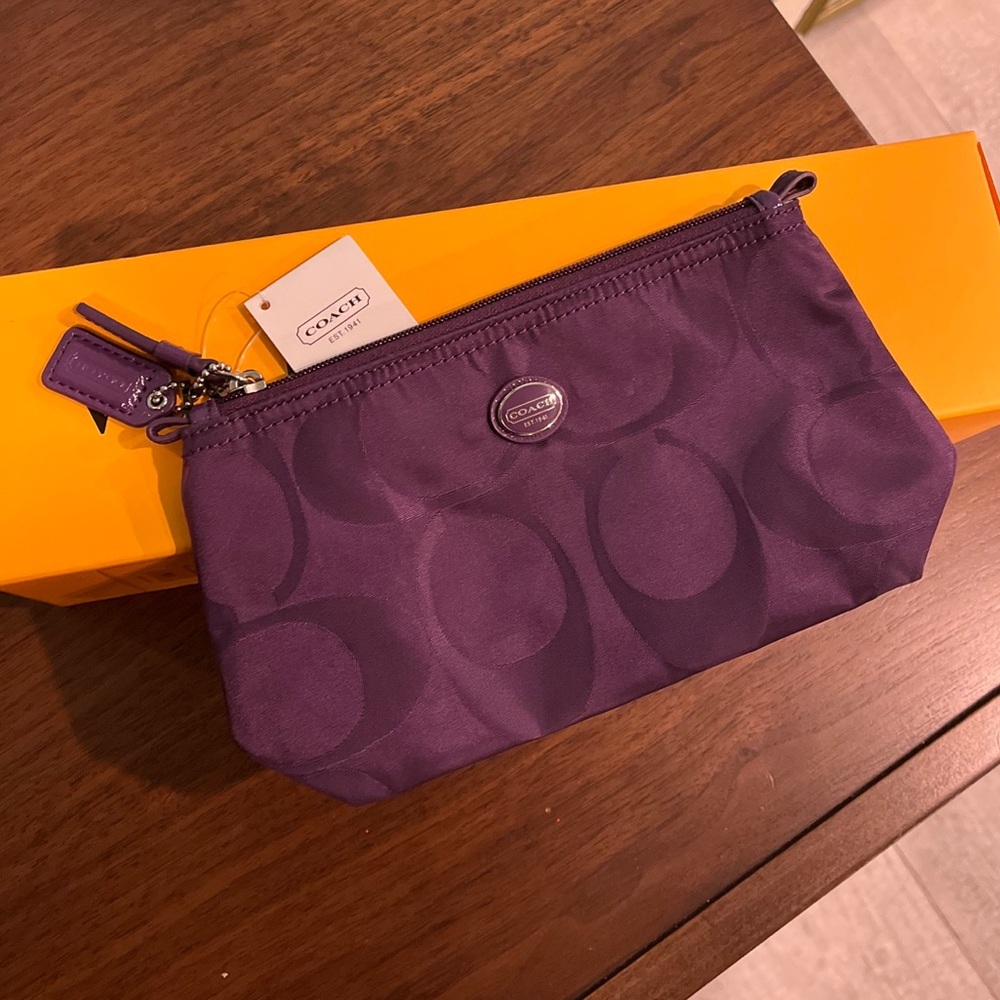 Coach New York makeup/travel makeup bag NWT